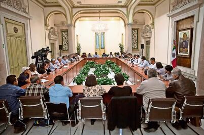 Suben a mesa de diálogo en Segob reforma educativa