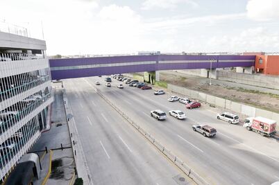 Habitantes bloquean accesos a Aeropuerto de Tijuana; exigen audiencia para resolver conflicto territorial