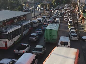 Taxistas retiran bloqueo en Ecatepec
