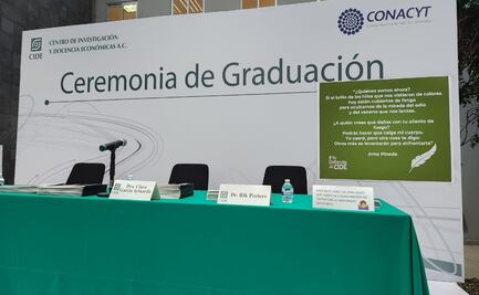 CIDE: Romero Tellaeche no se presenta a ceremonia de graduación y alumnos de posgrado protestan