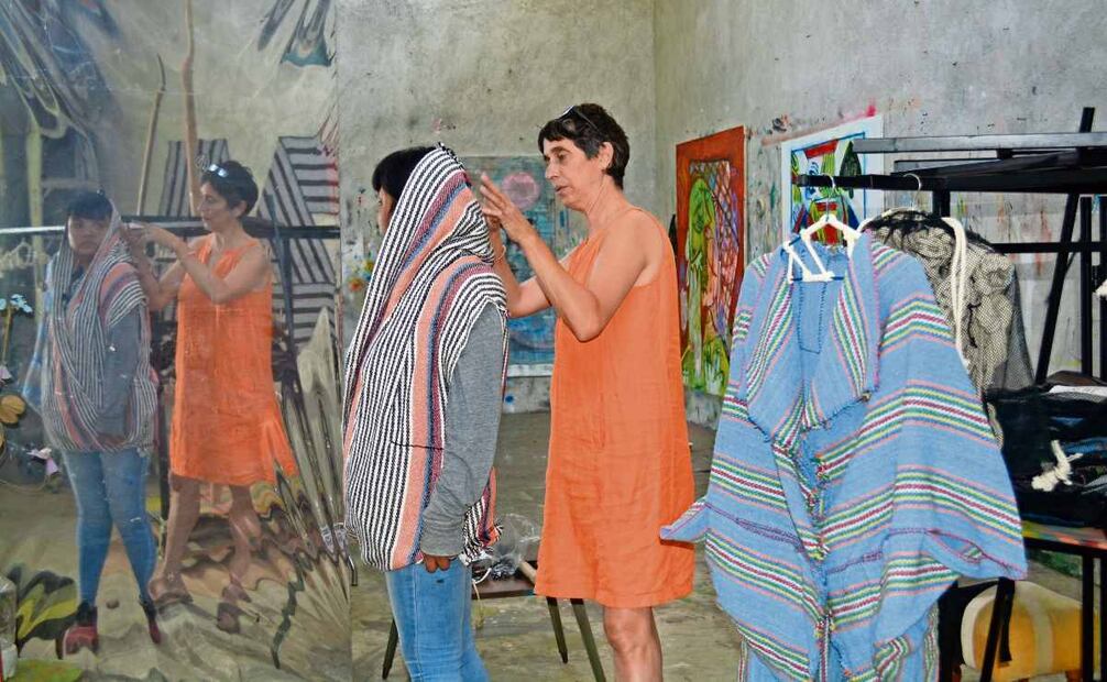 Las creaciones de las mujeres de Itzamatitlán han llegado a diferentes puntos de exposición para venta como el Festival de la Tierra, en Playa del Carmen. Foto: Isela Hinojoza / EL UNIVERSAL