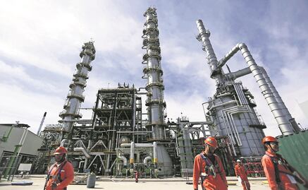 Pemex will continue staffs cuts in 2018