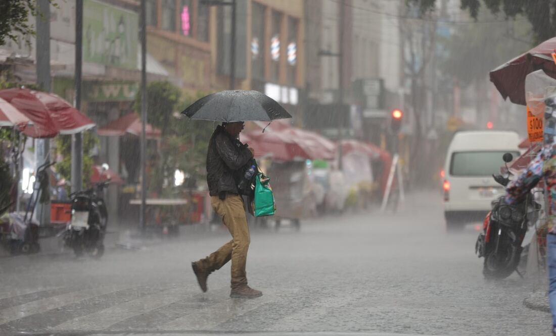 Activan alerta naranja por fuertes lluvias en 6 alcaldías de la CDMX (12/06/2025). Foto: Diego Simón / EL UNIVERSAL