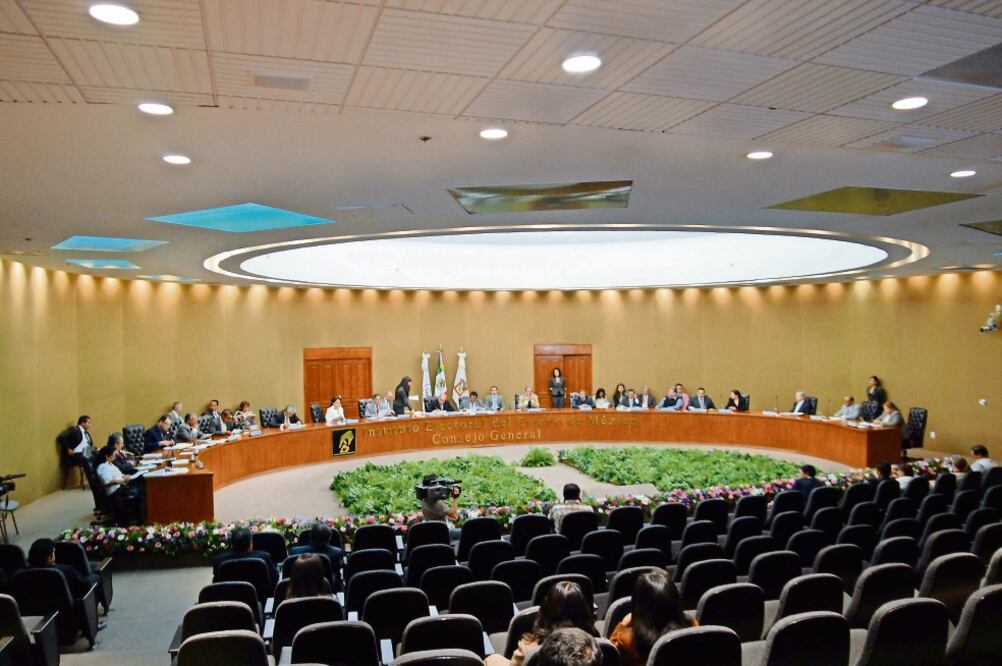 En el transcurso de esta semana la coalición, que ya tiene lista su plataforma electoral, se registrará ante el organismo electoral mexiquense (ARCHIVO. EL UNIVERSAL)