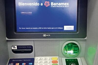 Restablecen sistema y servicios de Banamex