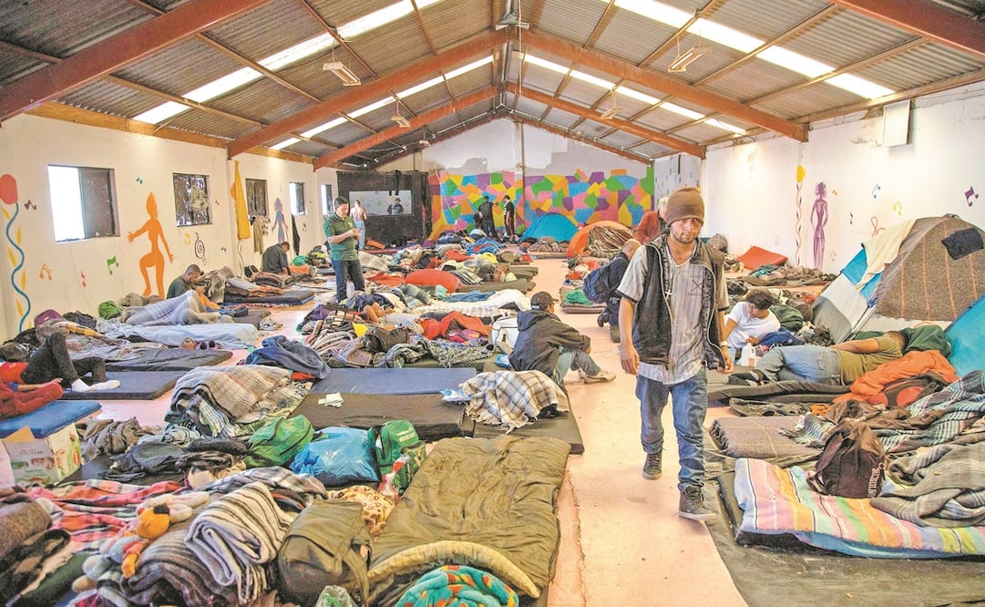 México aceptó mantener a los migrantes en los estados fronterizos con la justificación de que se trató de una respuesta humanitaria, indica un reporte. Foto: ARCHIVO EL UNIVERSAL