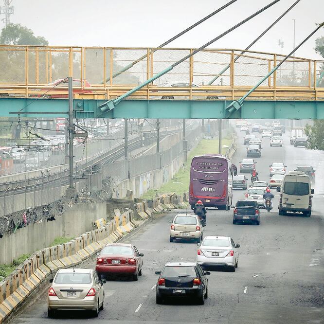 Claudia Sheinbaum, jefa de Gobierno, dijo que el nuevo proyecto del Metrobús en Zaragoza (en la foto) complementaría el servicio de la Línea A del Metro. ARCHIVO EL UNIVERSAL