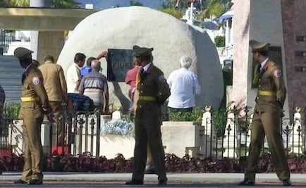 Fidel Castro’s ashes buried amid gun salutes in Santiago de Cuba 