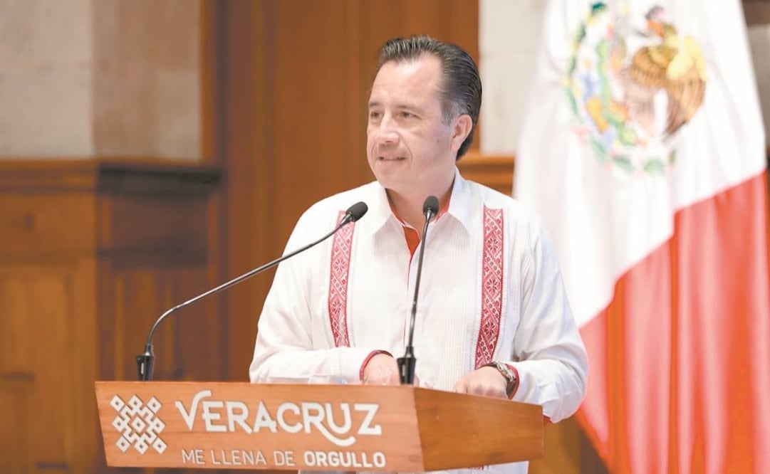 Cuitláhuac García pidió a la población no creer que el Covid-19 ya pasó sólo porque Veracruz está en semáforo epidemiológico verde. Foto: ESPECIAL