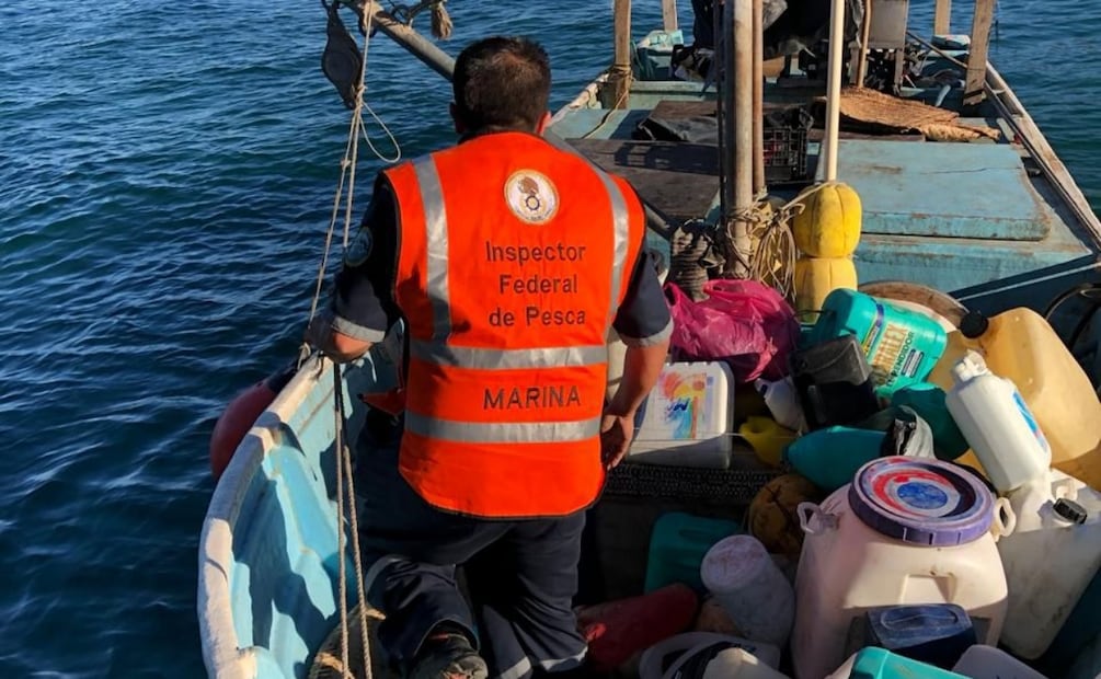 La embarcación se encontraba dentro del
polígono del Área Natural Protegida correspondiente a la Reserva de la Biosfera Islas Marías, Nayarit. Foto: especial