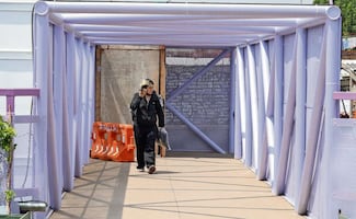 Multan a empresa por retraso en elevadores del Jardín Flotante