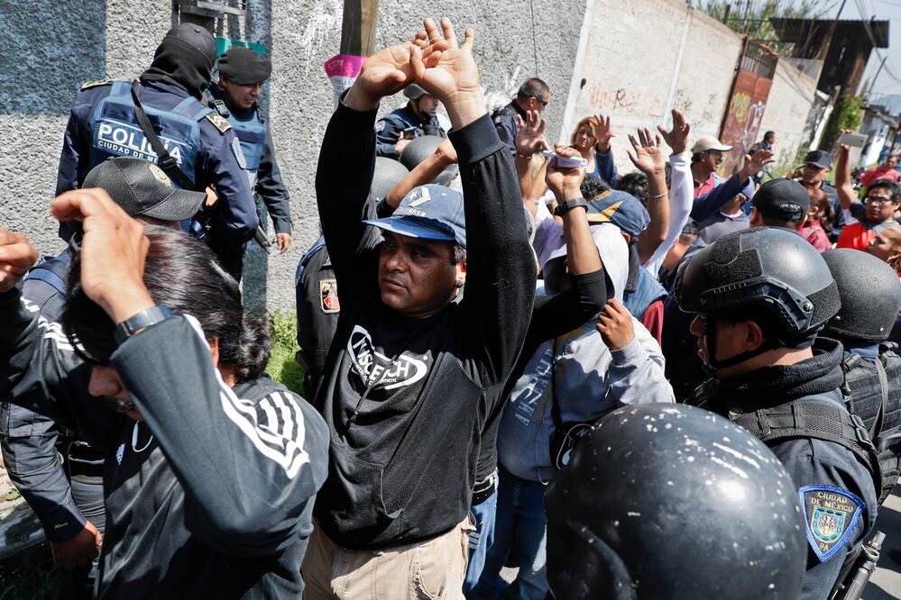 A una semana del abatimiento de Felipe de Jesús Pérez, El Ojos, continúan los operativos en la delegación. FOTO: CRISTOPHER ROGEL BLANQUET. EL UNIVERSAL