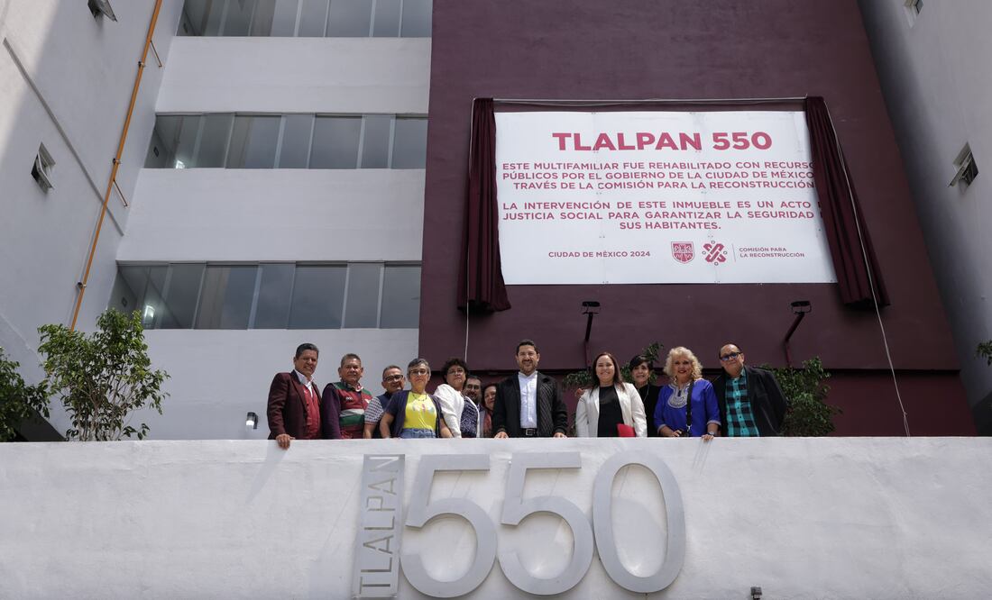 El Jefe de Gobierno de la CDMX, Martí Batres, entrega de los multifamiliares Tlalpan 550 y Atlixco 118, rehabilitados por la Comisión para la Reconstrucción tras el sismo del 2017. (Foto: especial)