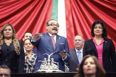 Huracán amenaza al Congreso