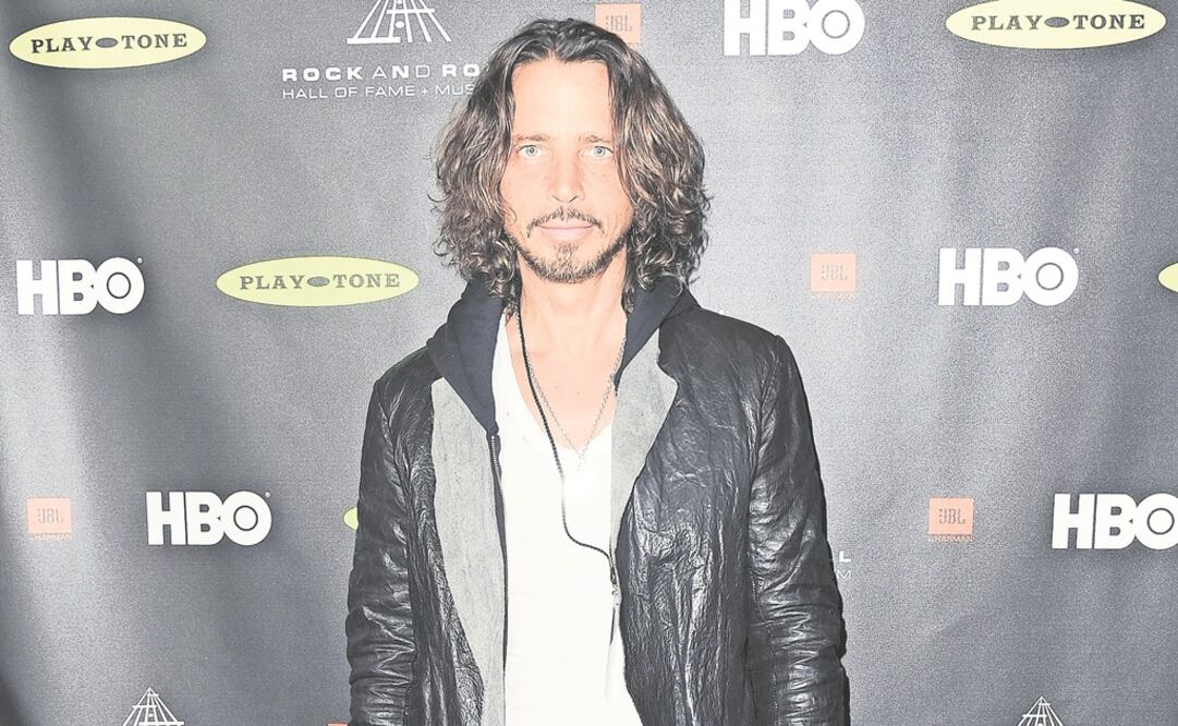 “Te vi en una estrellada noche de París en el Hotel Plaza Athenee. Recuerdo que tus ojos me perforaron”, Vicky Karayiannis, viuda de Chris Cornell