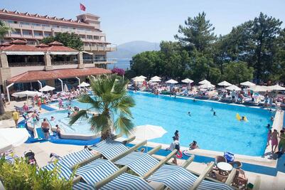 ¡Ataque yihadista! Hotel juega sádica broma a huéspedes