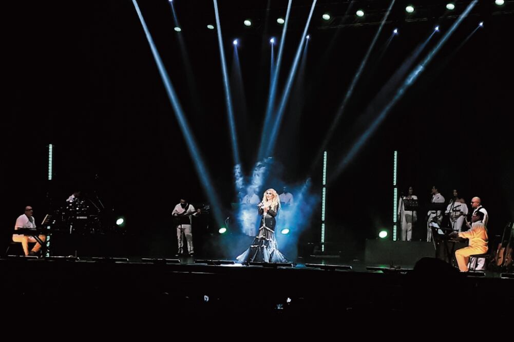 En una oportunidad, la artista aprovechó para cantar un tema de Agustín Lara a capela. Foto/SUGHEY BAÑOS. EL UNIVERSAL