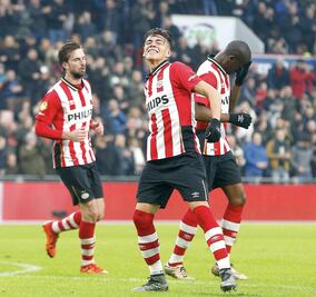 Mexicanos lucen en triunfo de PSV