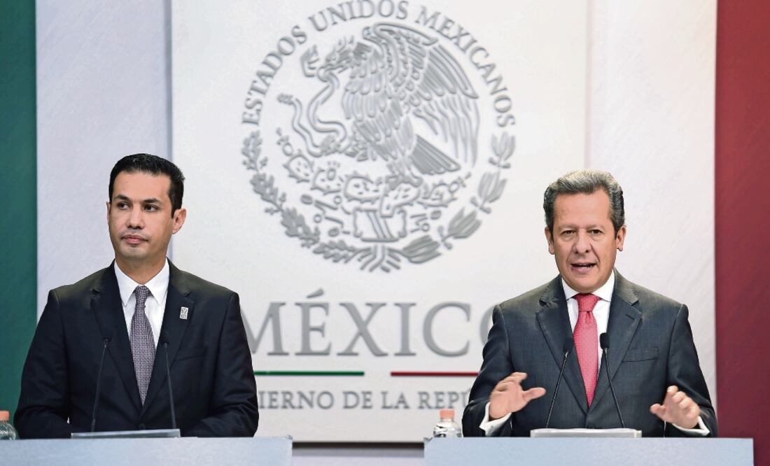 Tuffic Miguel Ortega, director general del IMSS, y Eduardo Sánchez, vocero de la Presidencia.