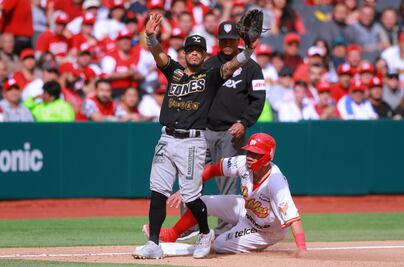 Leones se llevan el primero de la serie ante Diablos Rojos 