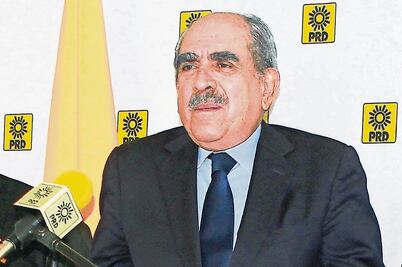 Renuncia Pablo Gómez al PRD