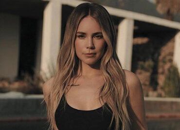 El outfit de Camila Sodi donde se le transparenta la blusa