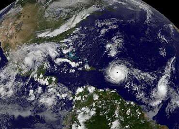 Lo que debes saber de los tres huracanes que azotan el Atlántico