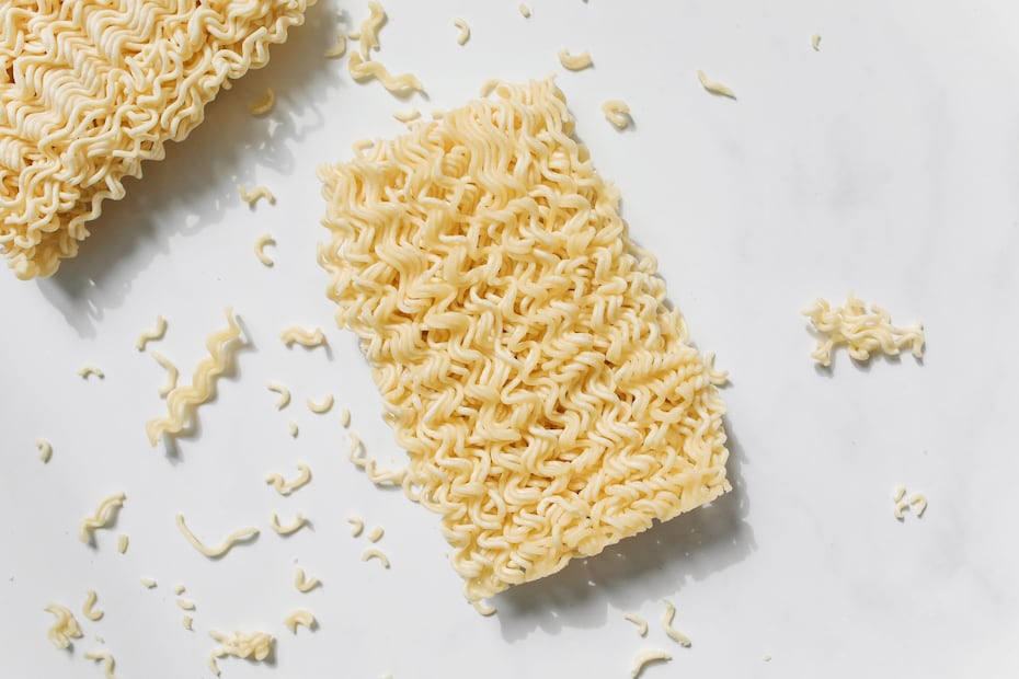 Consume con moderación las sopas instantáneas. Foto: Pexels