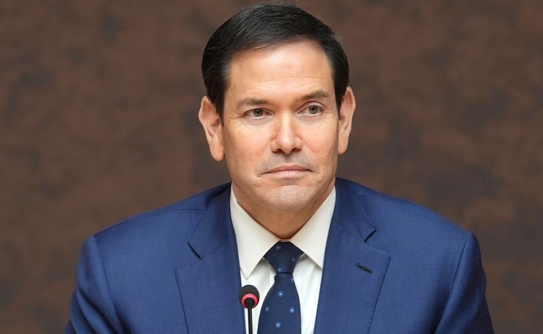 El secretario de Estado de Estados Unidos, Marco Rubio, participan en una reunión durante la Cumbre 'Escudo de los Américas' este sábado, en Miami (EU) Estados Unidos negó que México tenga "la puerta cerrada" en la coalición militar para combatir a los carteles del narcotráfico anunciada por el presidente estadounidense, Donald Trump, junto a una docena de líderes latinoamericanos de derecha. Foto: EFE