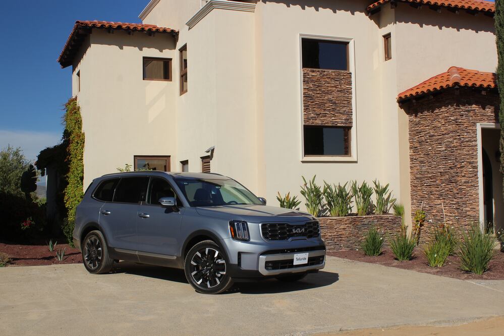 El KIA Telluride es la camioneta más grande y equipada que ofrecen en México.
Fotos: Bruno Dagio. El Universal