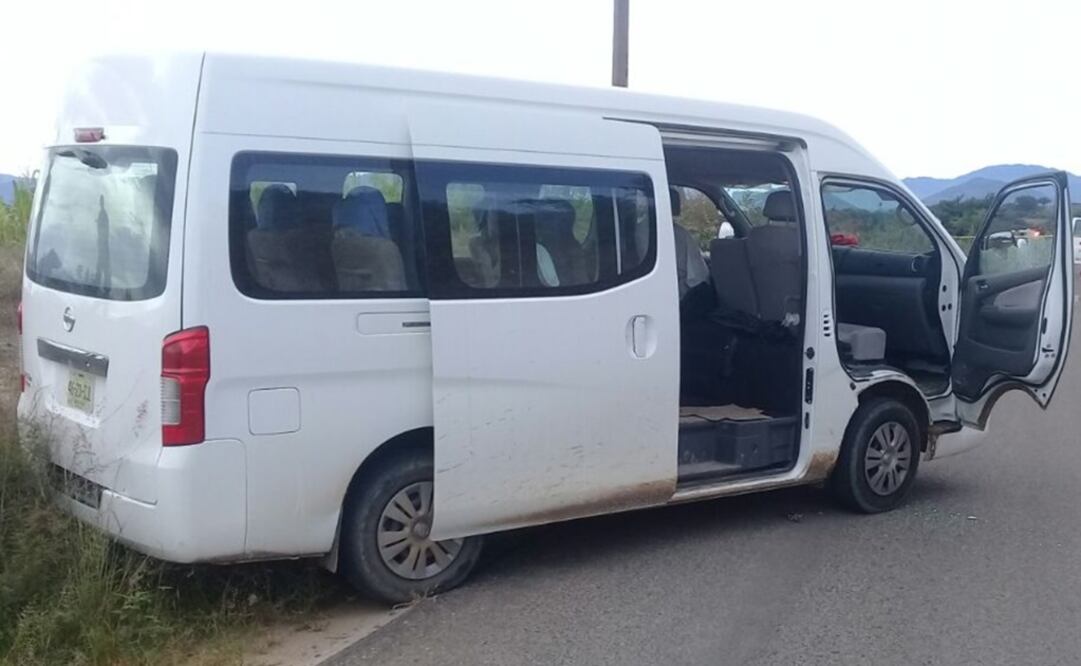 Esta mañana, en un presunto intento de asalto, fue ultimado a balazos el chofer de una camioneta de pasajeros tipo Urvan. Foto: Especial