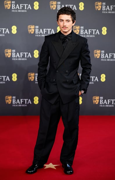 Timothée Chalamet en la alfombra roja de los Premios BAFTA.
Foto: EFE / Tolga Akmen
