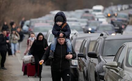 Más de 500 mil personas han huido de Ucrania: ACNUR