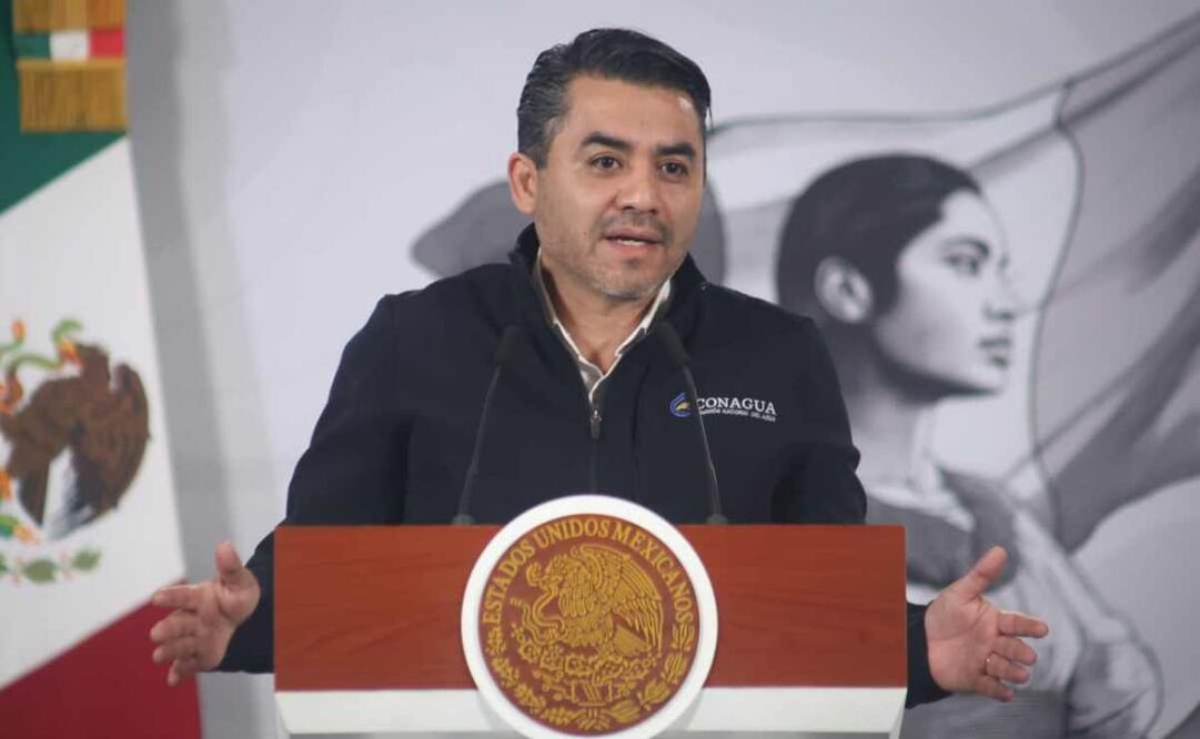 Efraín Morales López, titular de la Comisión Nacional del Agua (Conagua), durante la mañanera del 4 de diciembre del 2025. Foto: Luis Camacho / EL UNIVERSAL