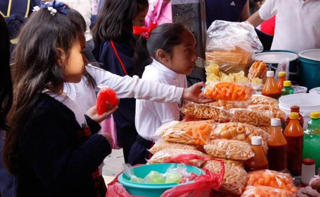 Critican facilidades para anunciar comida chatarra