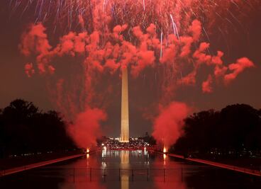 Obama homenajea a militares en ceremonia del 4 de julio