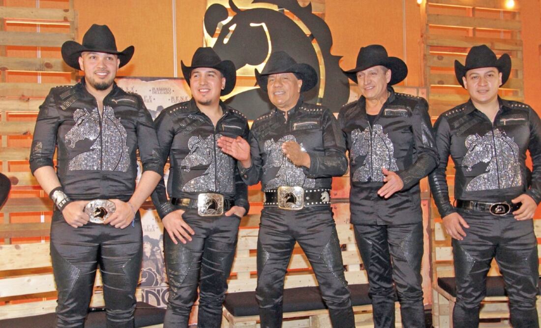 Con nuevos integrantes y nuevos bríos, Bronco presentó su nuevo material "Primera fila" (CARLOS MEJÍA. EL UNIVERSAL)