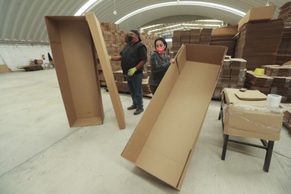 Historias de nota roja, vacunación y creatividad en medio de la crisis, entre las fotos de la semana