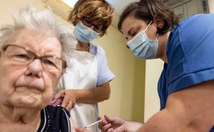 60 millones en EU podrán aplicarse dosis de refuerzo de la vacuna de Pfizer