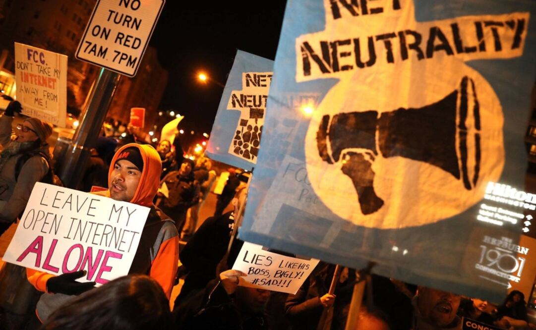 La ley firmada por Jerry Brown, restablece el principio de neutralidad que fue derogado en junio por la FCC