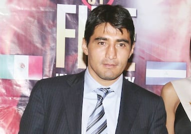 Delgado noquea al “Terrible” Morales