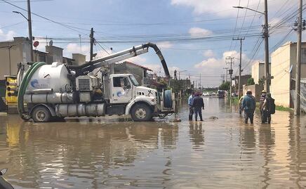Ahora sufren vecinos de Acolman por inundaciones