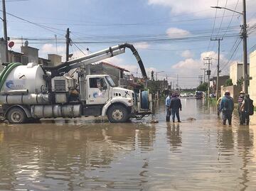 Ahora sufren vecinos de Acolman por inundaciones