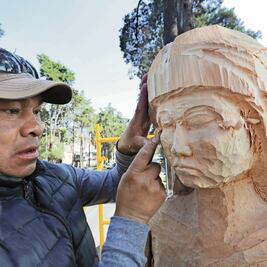 “Un día me dormí siendo carpintero y amanecí escultor”