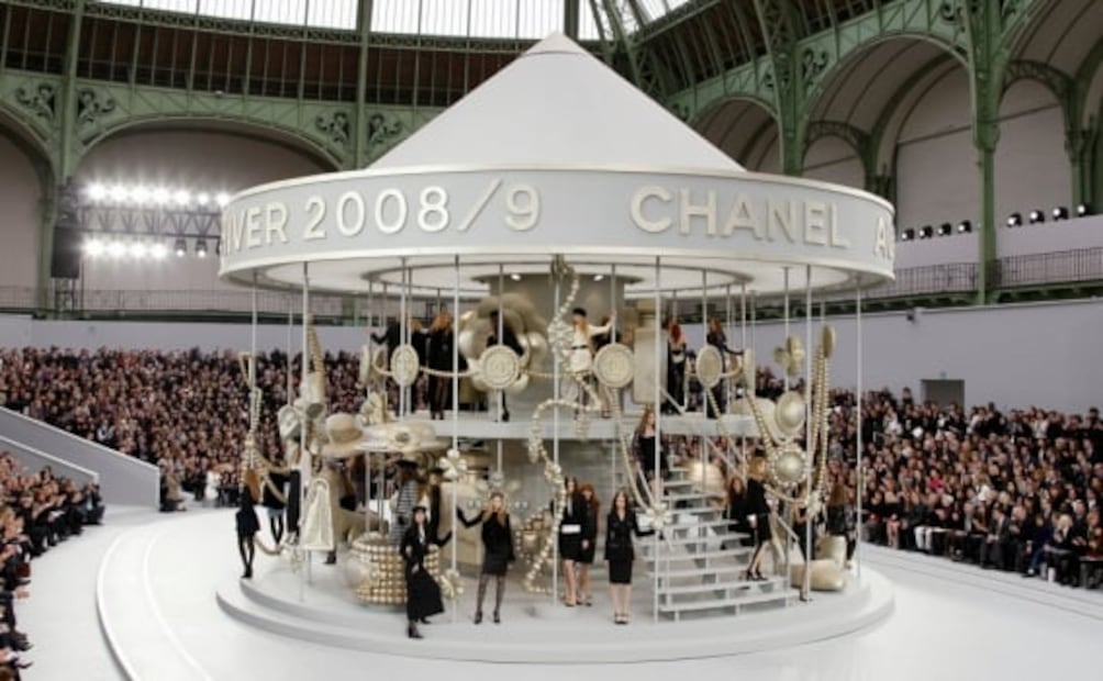 Estos son los más increíbles escenarios de los desfiles de Chanel