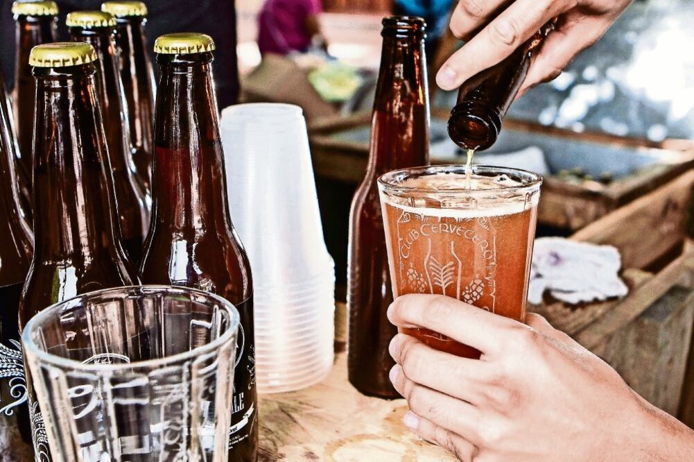 Leticia Amparano (PAN) pide acabar con las llamadas “barras libres”, por incentivar el consumo elevado de alcohol. (FOTO: ARCHIVO EL UNIVERSAL)