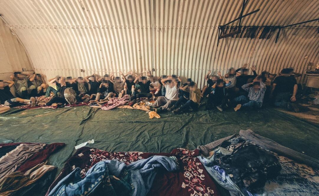 En El Paso, Texas, fueron rescatados 77 migrantes de dos casas de seguridad en condiciones precarias. Foto: Especial