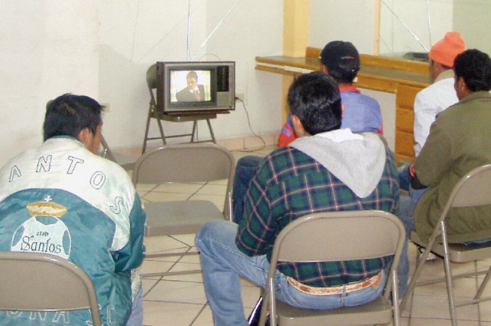 Mediciones de HR Ratings en hogares del DF y del Área Metropolitana arrojan que 70% de las personas ve televisión cuando menos una vez al día (ARCHIVO EL UNIVERSAL)