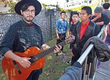 Sacan talento y extravagancia