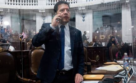 Víctor Hugo Lobo renuncia al PRD tras 25 años de militancia